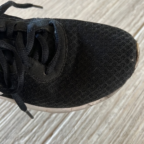 Nike boys shoes - Picture 3 of 11